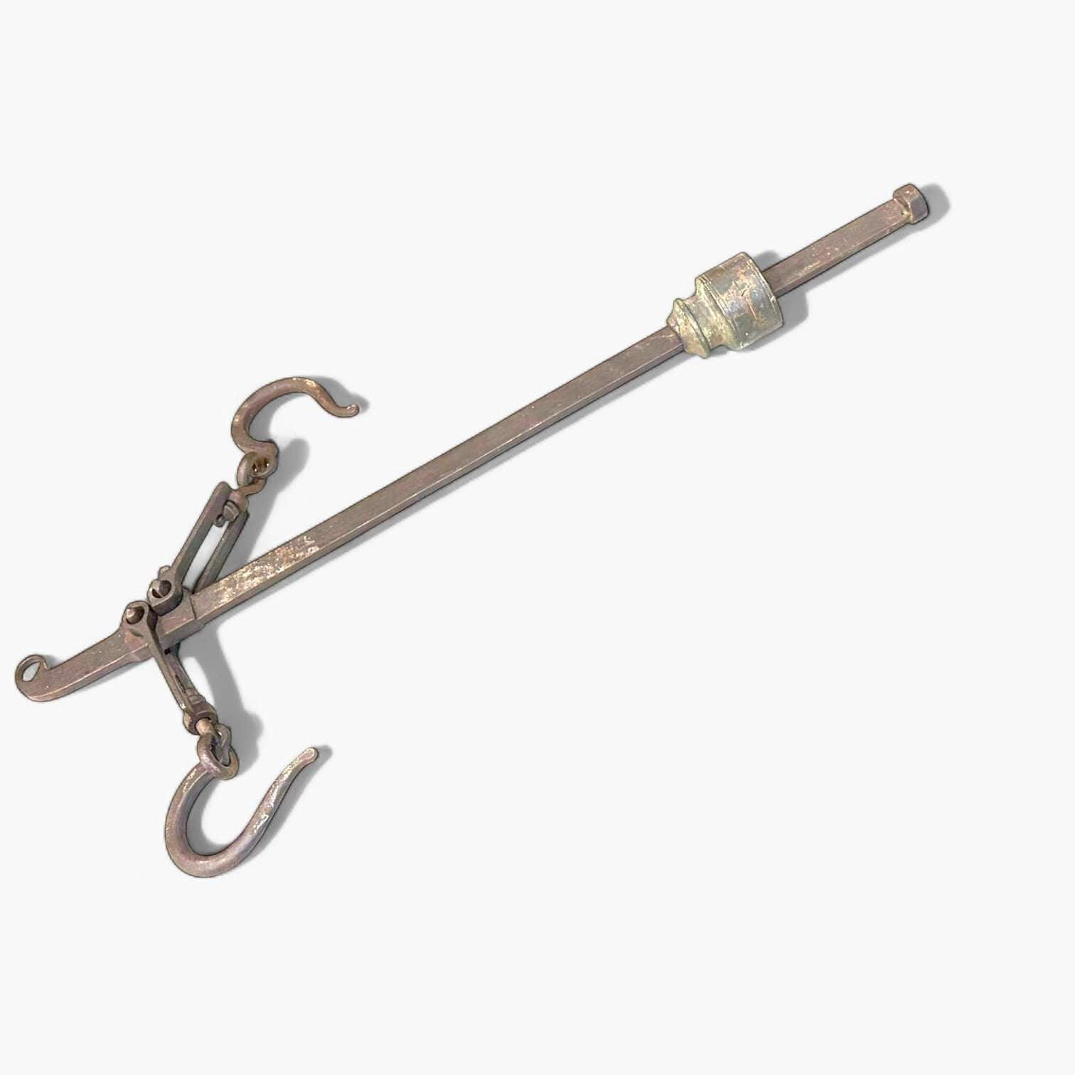 Romana decorativa de hierro para colección y decoración - Cositas Antiguas – La Guadaña, Anticuarios Online en Jerez , vender antigüedades, muebles antiguos