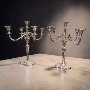 Candelabros de metal plateado de cinco luces - Cositas Antiguas – La Guadaña, Anticuarios Online en Jerez , vender antigüedades, muebles antiguos