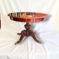 Mesa redonda de caoba con tapa de cristal | Antigua - Cositas Antiguas – La Guadaña, Anticuarios Online en Jerez , vender antigüedades, muebles antiguos