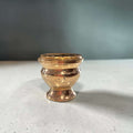 Florero de metal dorado con rejilla decorativa - Cositas Antiguas – La Guadaña, Anticuarios Online en Jerez , vender antigüedades, muebles antiguos
