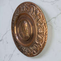 Pareja de platos decorativos de cobre | Clasico estilo Griego - Cositas Antiguas – La Guadaña, Anticuarios Online en Jerez , vender antigüedades, muebles antiguos