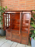 Vitrina antigua de caoba con cristal | Mueble único elegante - Cositas Antiguas – La Guadaña, Anticuarios Online en Jerez , vender antigüedades, muebles antiguos