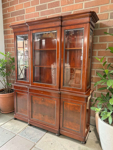 Vitrina antigua de caoba con cristal | Mueble único elegante - Cositas Antiguas – La Guadaña, Anticuarios Online en Jerez , vender antigüedades, muebles antiguos