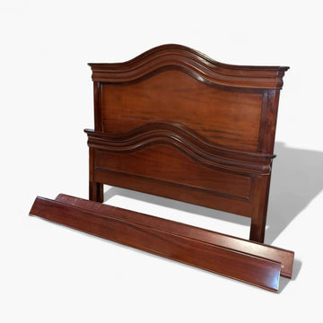Cama antigua de caoba con diseño ondulado y gran estilo - Cositas Antiguas – La Guadaña, Anticuarios Online en Jerez , vender antigüedades, muebles antiguos
