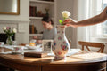Florero de porcelana floral decorativo y elegante - Cositas Antiguas – La Guadaña, Anticuarios Online en Jerez , vender antigüedades, muebles antiguos