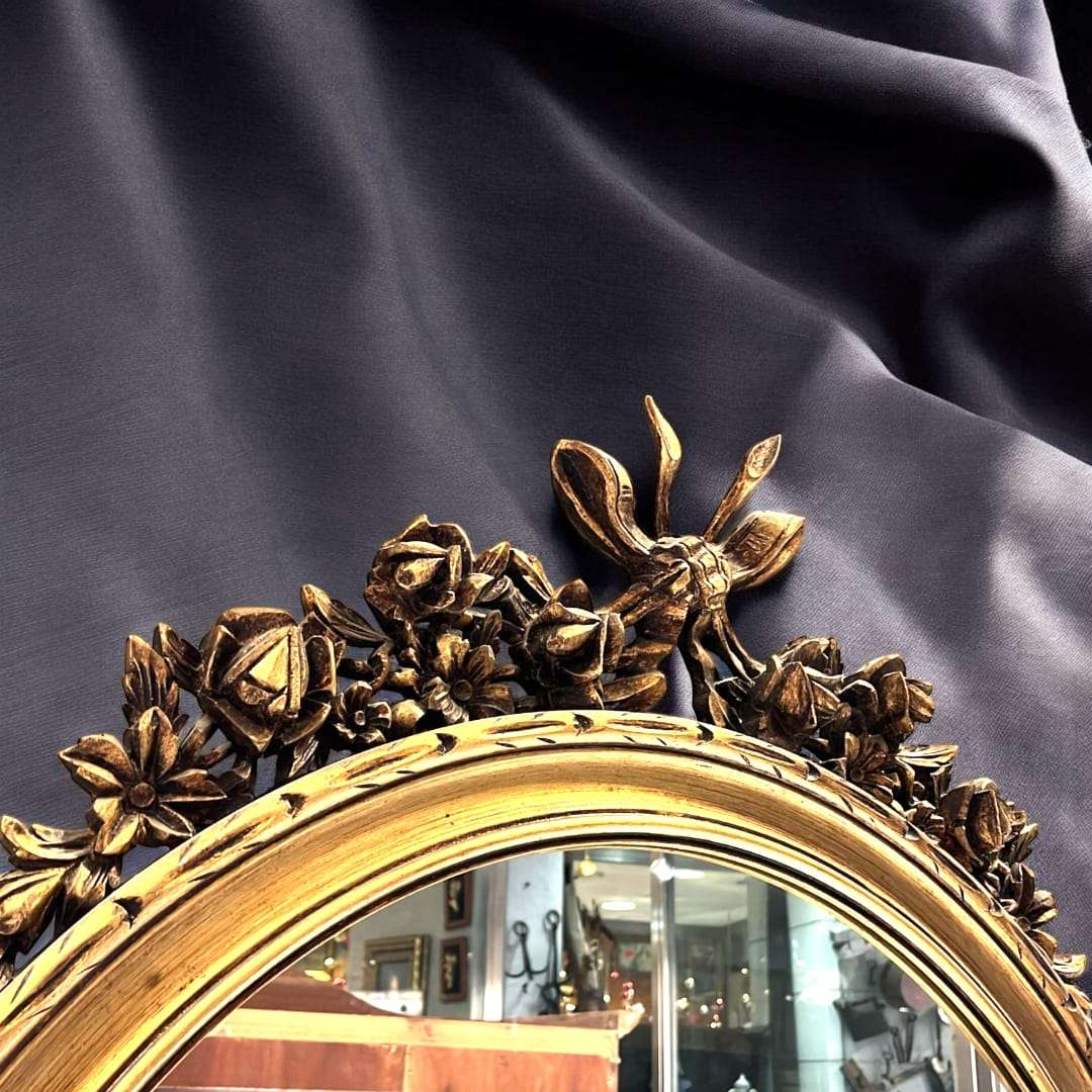 Espejo dorado antiguo de madera tallada elegante - Cositas Antiguas – La Guadaña, Anticuarios Online en Jerez , vender antigüedades, muebles antiguos