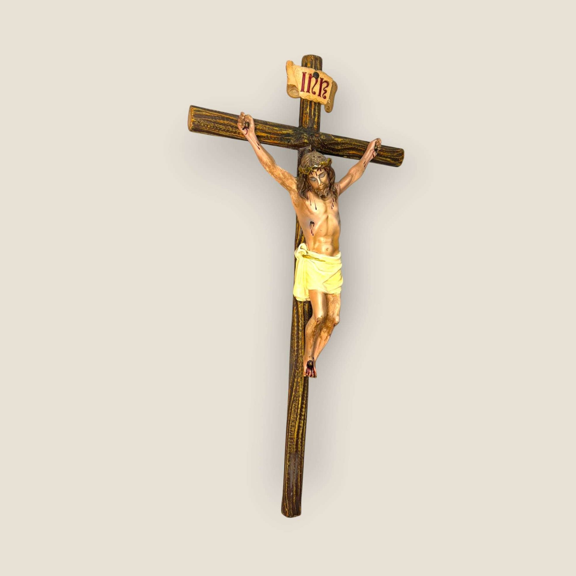 Crucificado Olot de pared con Cristo en cruz - Cositas Antiguas – La Guadaña, Anticuarios Online en Jerez , vender antigüedades, muebles antiguos