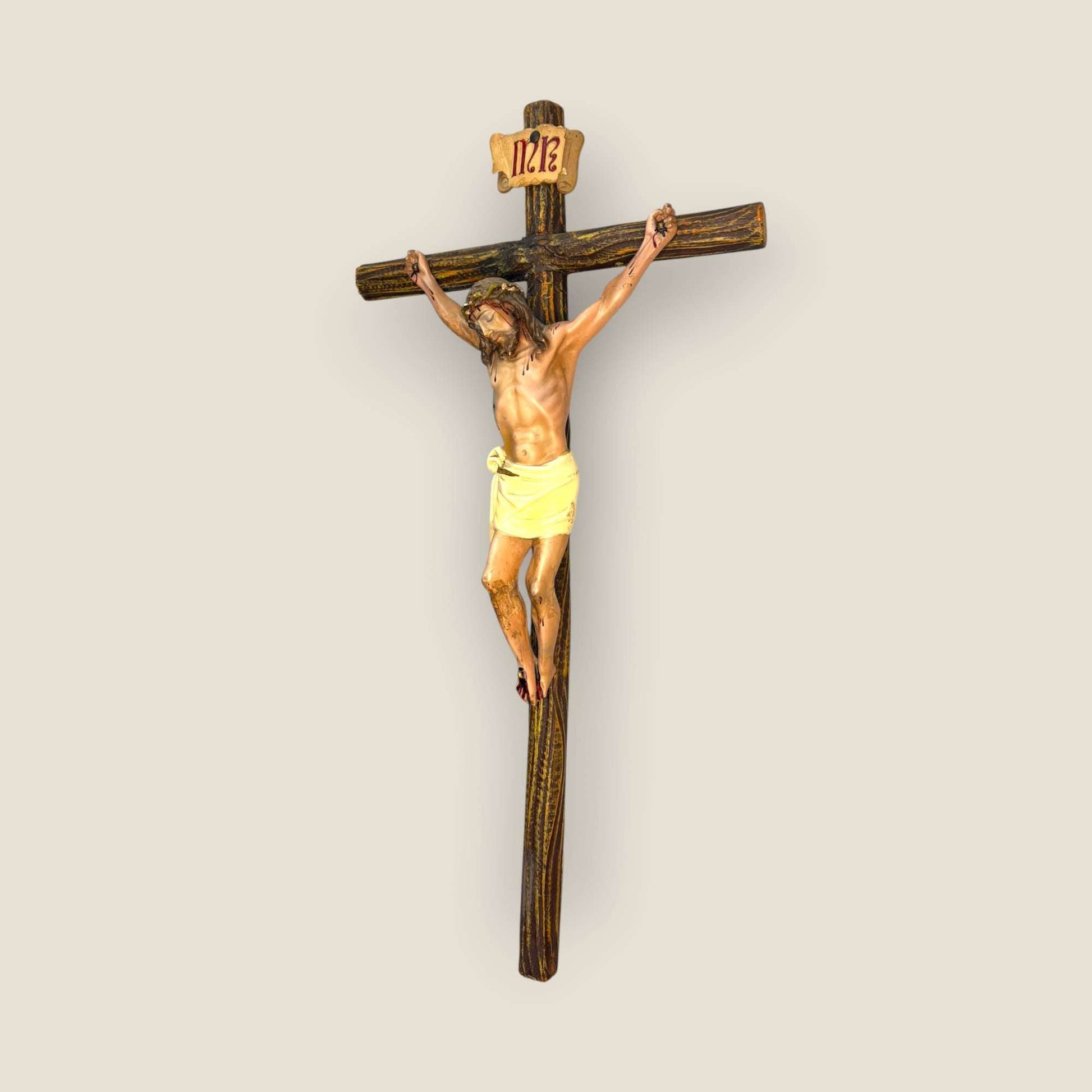 Crucificado Olot de pared con Cristo en cruz - Cositas Antiguas – La Guadaña, Anticuarios Online en Jerez , vender antigüedades, muebles antiguos