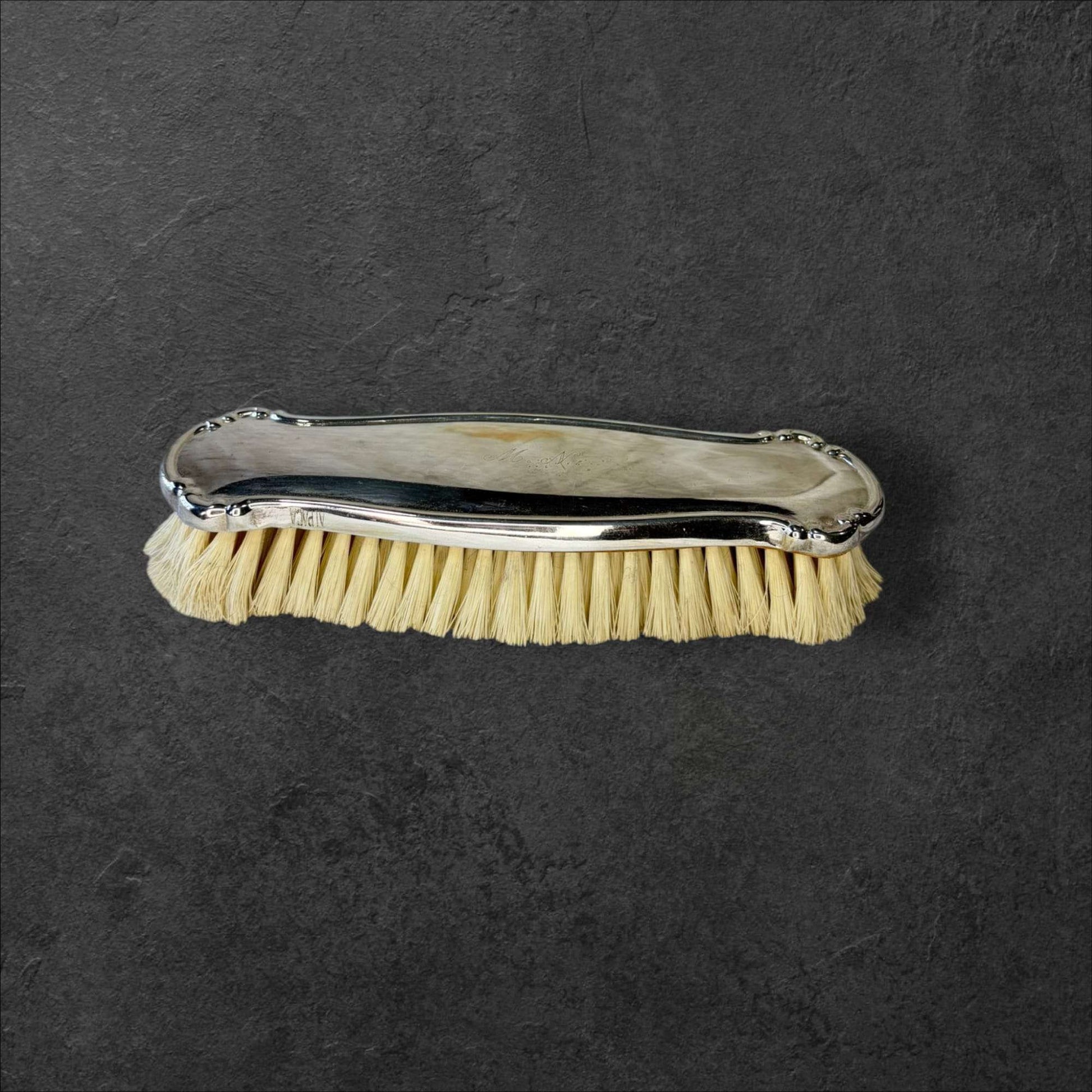 Juego Tocador antiguo de metal plateado elegante - Cositas Antiguas – La Guadaña, Anticuarios Online en Jerez , vender antigüedades, muebles antiguos