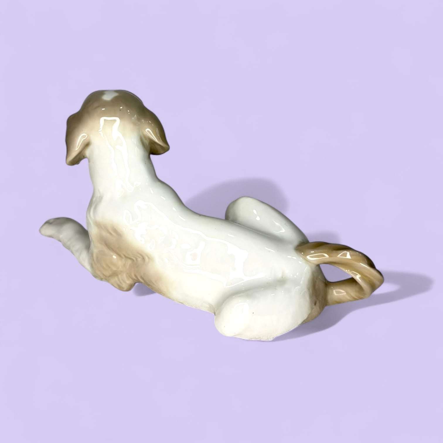 Perro de porcelana NAO Lladró antiguo - Cositas Antiguas – La Guadaña, Anticuarios Online en Jerez , vender antigüedades, muebles antiguos