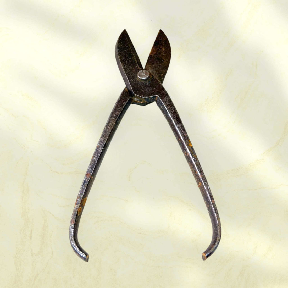Tijera de hojalatero antigua cortachapa de hierro - Cositas Antiguas – La Guadaña, Anticuarios Online en Jerez , vender antigüedades, muebles antiguos