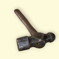 Martillo de bola antiguo restaurado de herrero clásico - Cositas Antiguas – La Guadaña, Anticuarios Online en Jerez , vender antigüedades, muebles antiguos