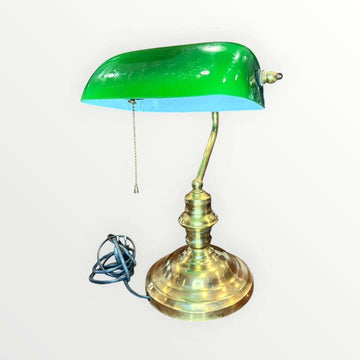Lámpara de escritorio antigua de metal verde - Cositas Antiguas – La Guadaña, Anticuarios Online en Jerez , vender antigüedades, muebles antiguos
