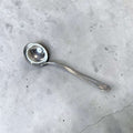 Cazo antiguo de metal plateado elegante para servir - Cositas Antiguas – La Guadaña, Anticuarios Online en Jerez , vender antigüedades, muebles antiguos