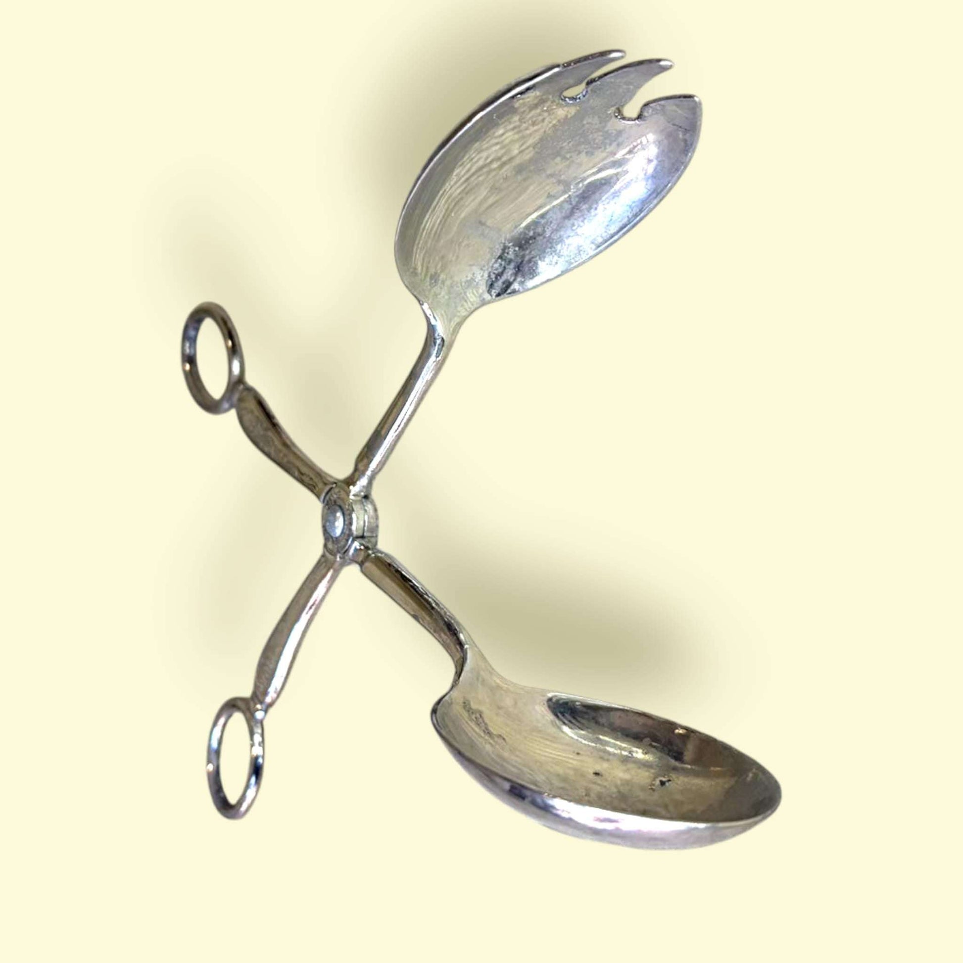 Pinzas antiguas de metal plateado para servir - Cositas Antiguas – La Guadaña, Anticuarios Online en Jerez , vender antigüedades, muebles antiguos