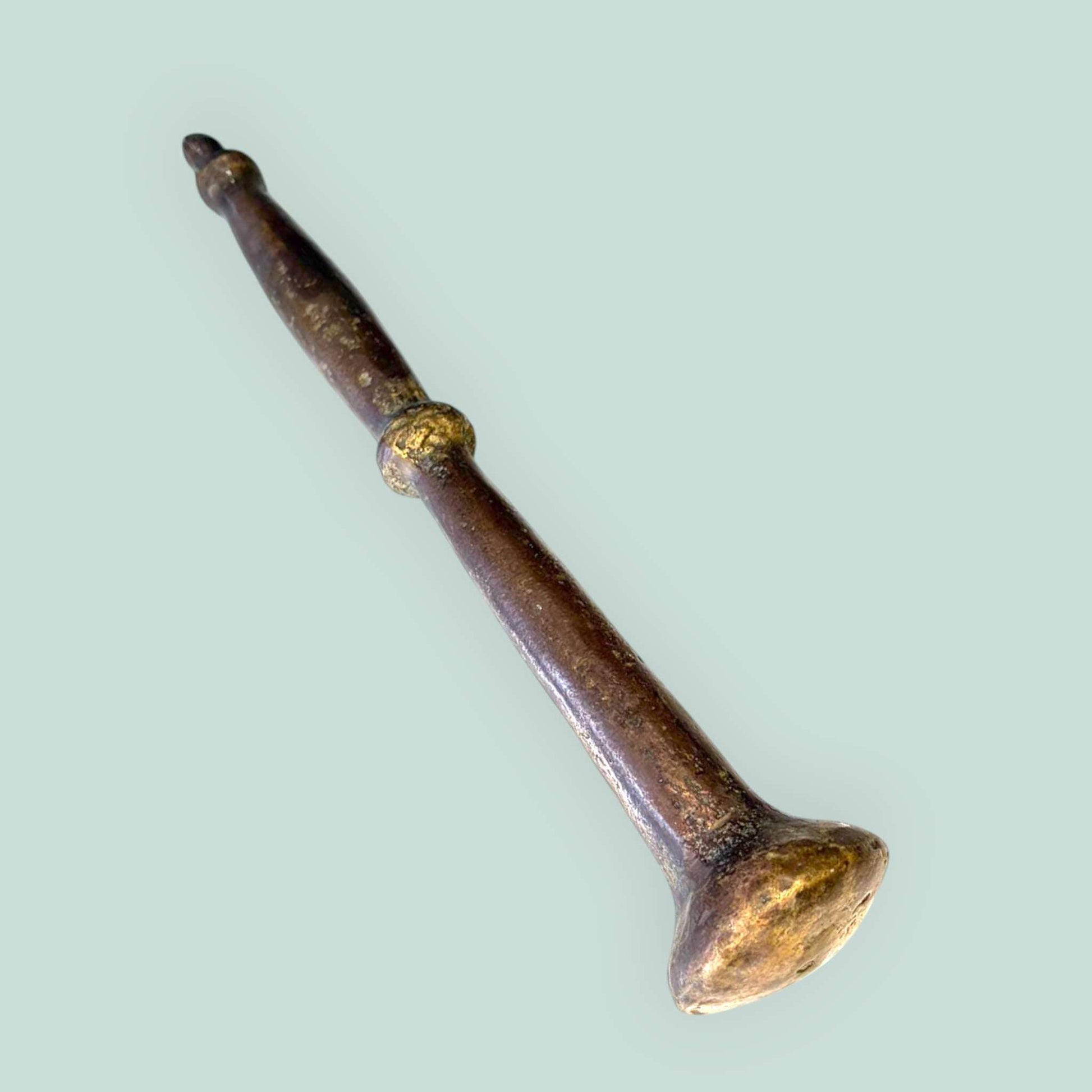 Mortero antiguo de bronce con maja decorativa - Cositas Antiguas – La Guadaña, Anticuarios Online en Jerez , vender antigüedades, muebles antiguos