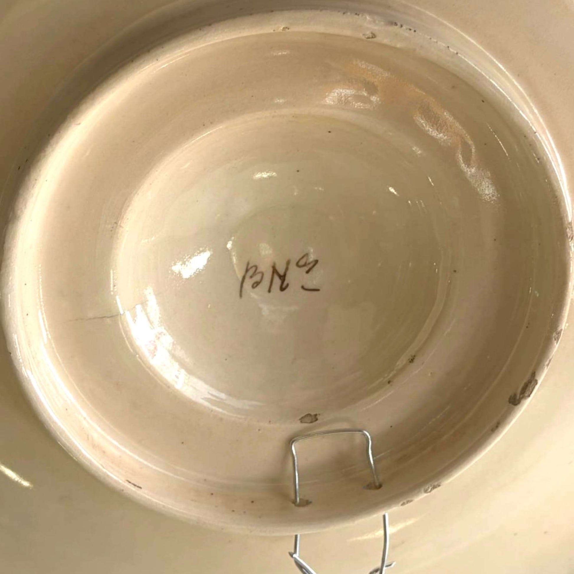 Platos decorativos de cerámica pintados a mano - Cositas Antiguas – La Guadaña, Anticuarios Online en Jerez , vender antigüedades, muebles antiguos
