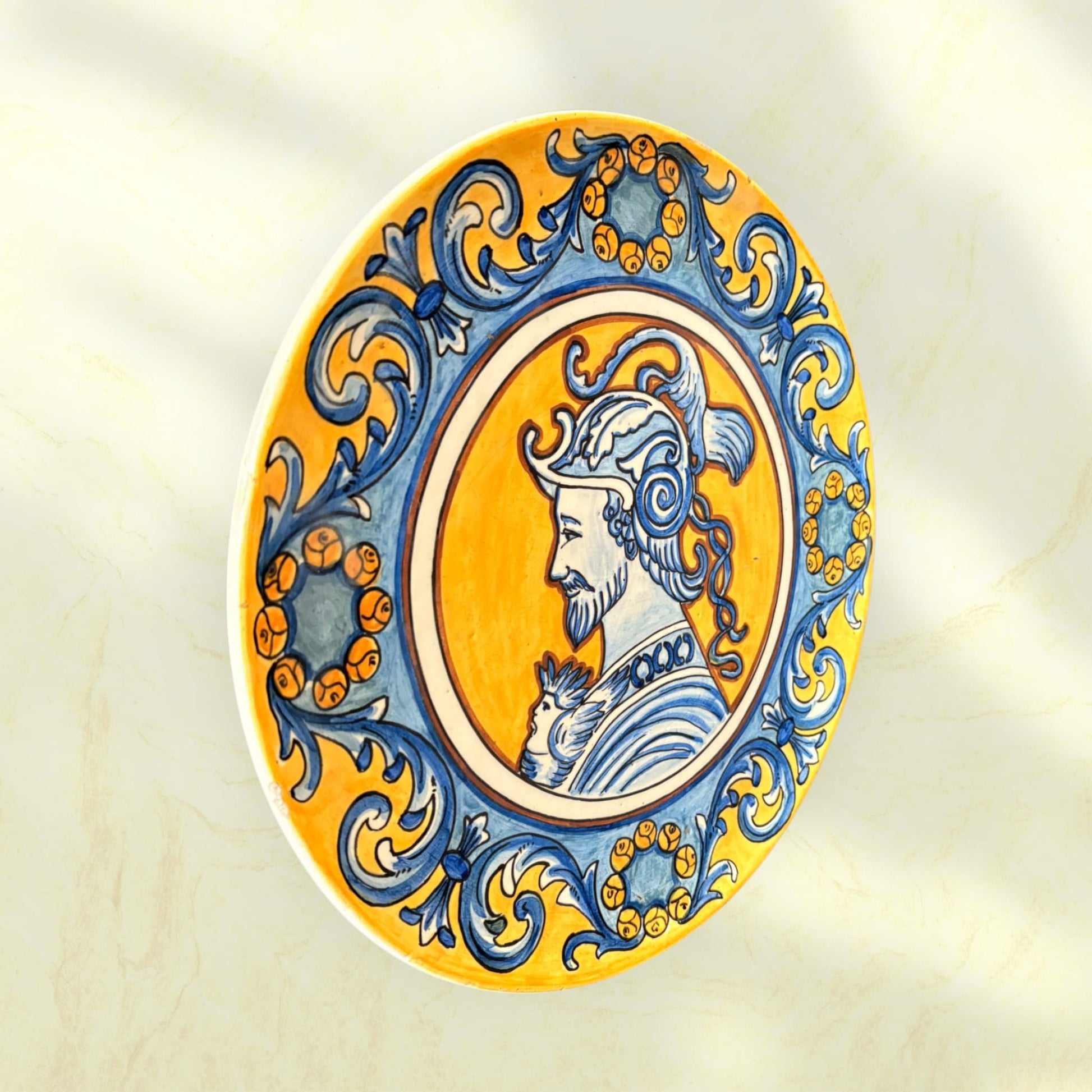 Platos renacentistas de cerámica pintados a mano - Cositas Antiguas – La Guadaña, Anticuarios Online en Jerez , vender antigüedades, muebles antiguos