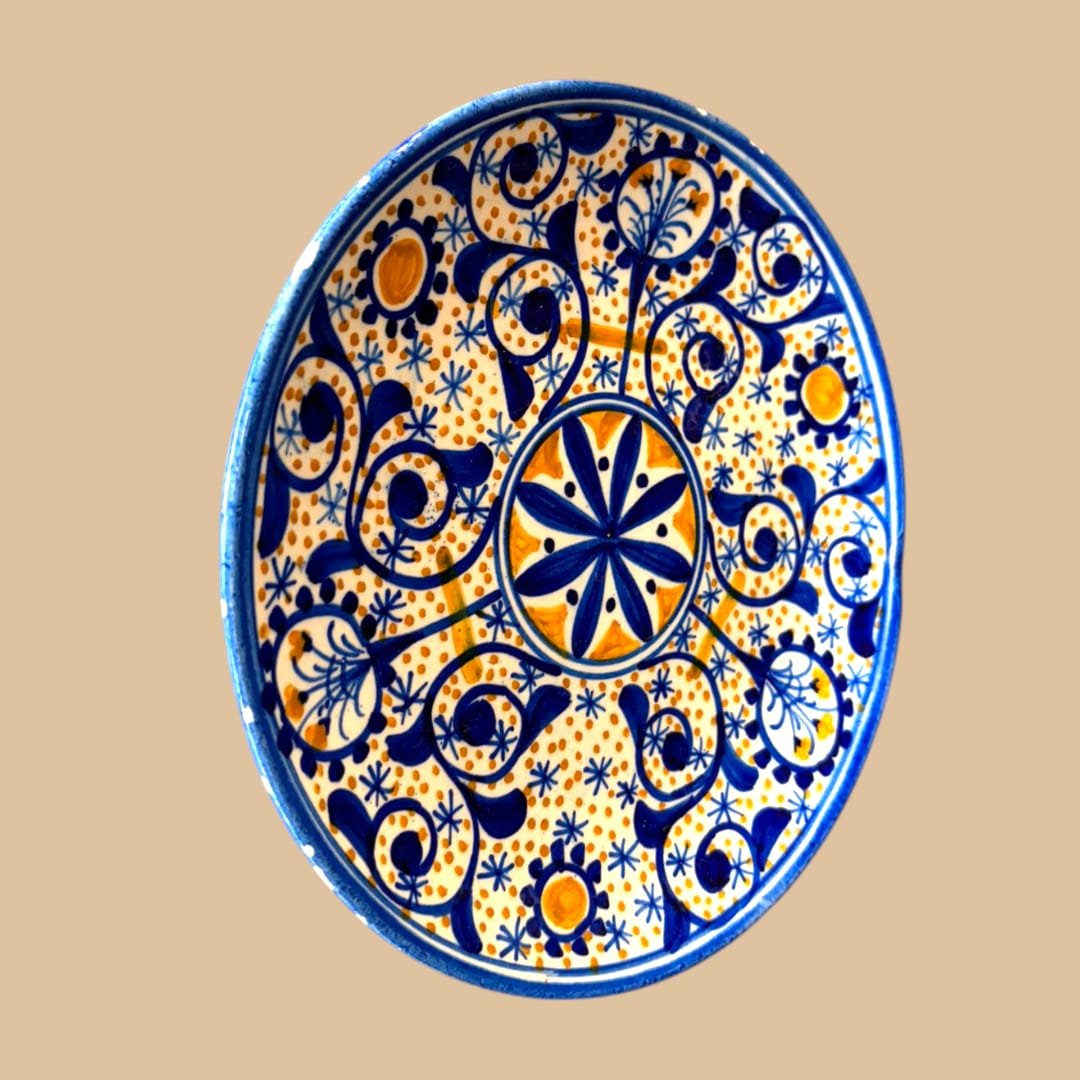 Plato de cerámica de Caltagirone pintado a mano - Cositas Antiguas – La Guadaña, Anticuarios Online en Jerez , vender antigüedades, muebles antiguos