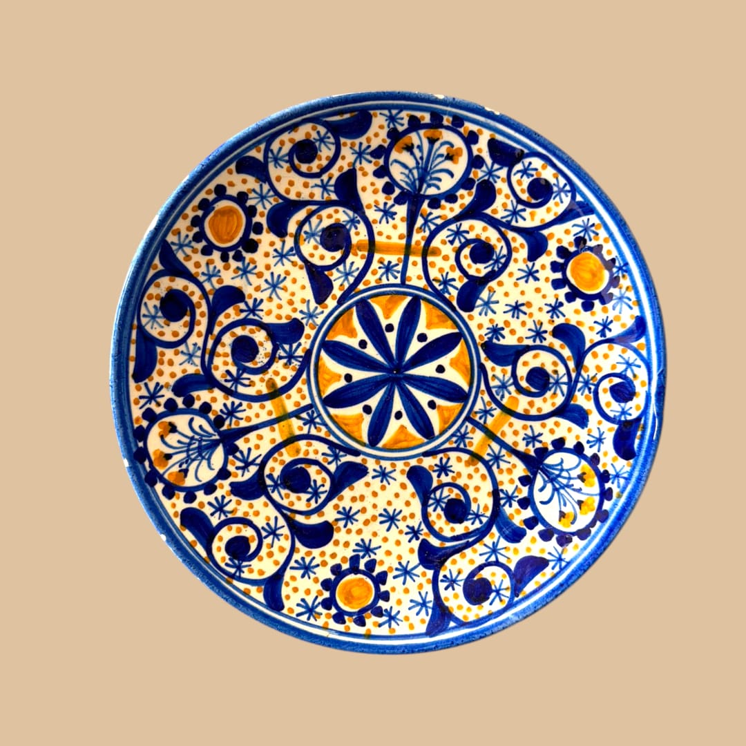 Plato de cerámica de Caltagirone pintado a mano - Cositas Antiguas – La Guadaña, Anticuarios Online en Jerez , vender antigüedades, muebles antiguos