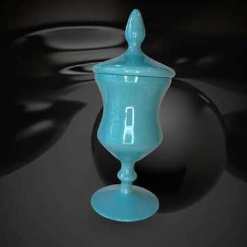 Bombonera de opalina celeste con tapa y pie alto - Cositas Antiguas – La Guadaña, Anticuarios Online en Jerez , vender antigüedades, muebles antiguos