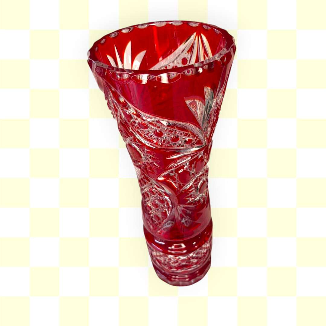 Florero de cristal rojo rubí tallado decorativo - Cositas Antiguas – La Guadaña, Anticuarios Online en Jerez , vender antigüedades, muebles antiguos