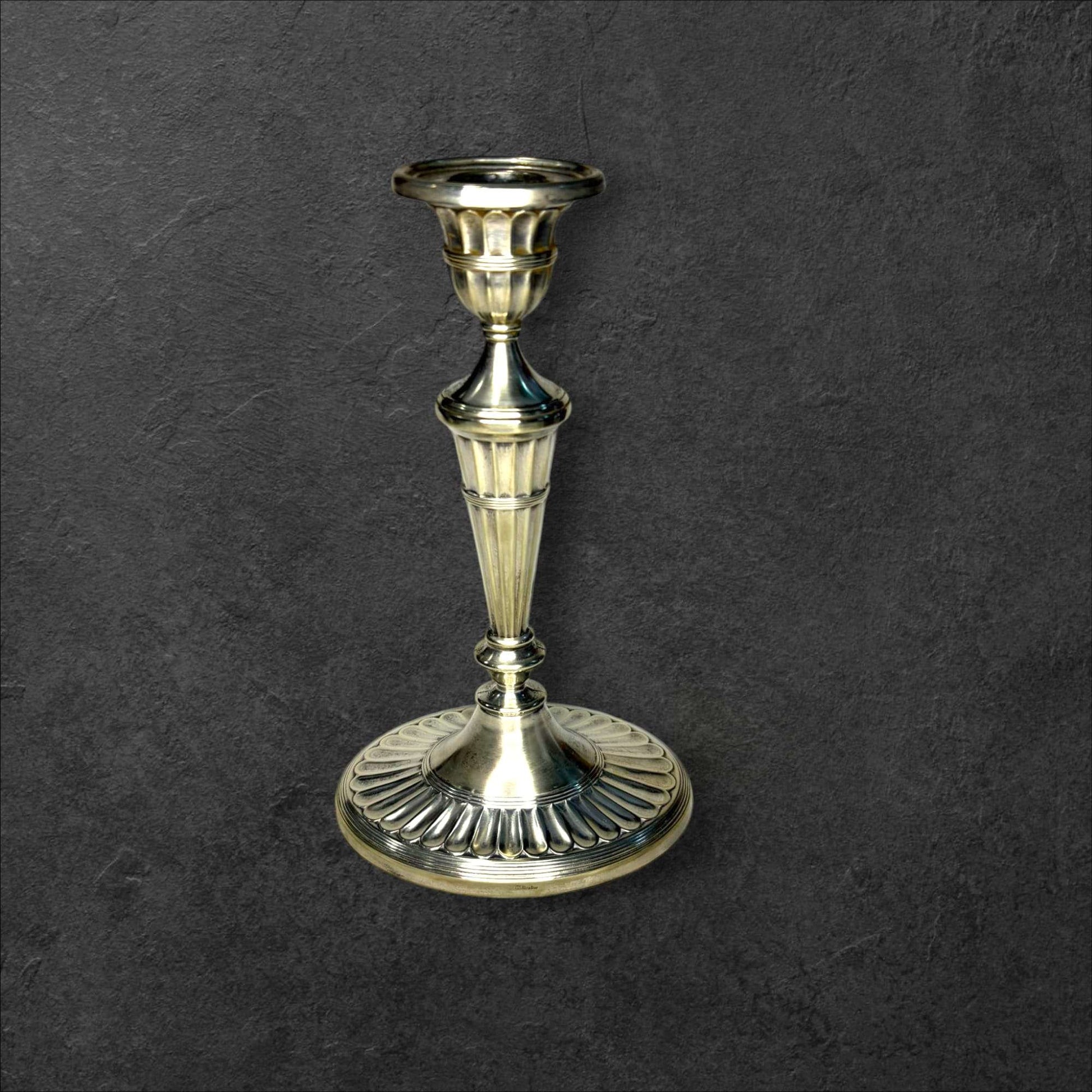 Candeleros de metal plateado antiguos decoración elegante - Cositas Antiguas – La Guadaña, Anticuarios Online en Jerez , vender antigüedades, muebles antiguos