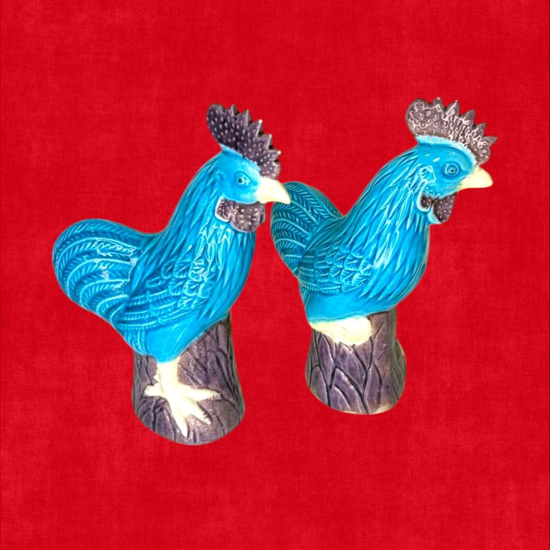 Pareja de gallos de porcelana china antigua - Cositas Antiguas – La Guadaña, Anticuarios Online en Jerez , vender antigüedades, muebles antiguos