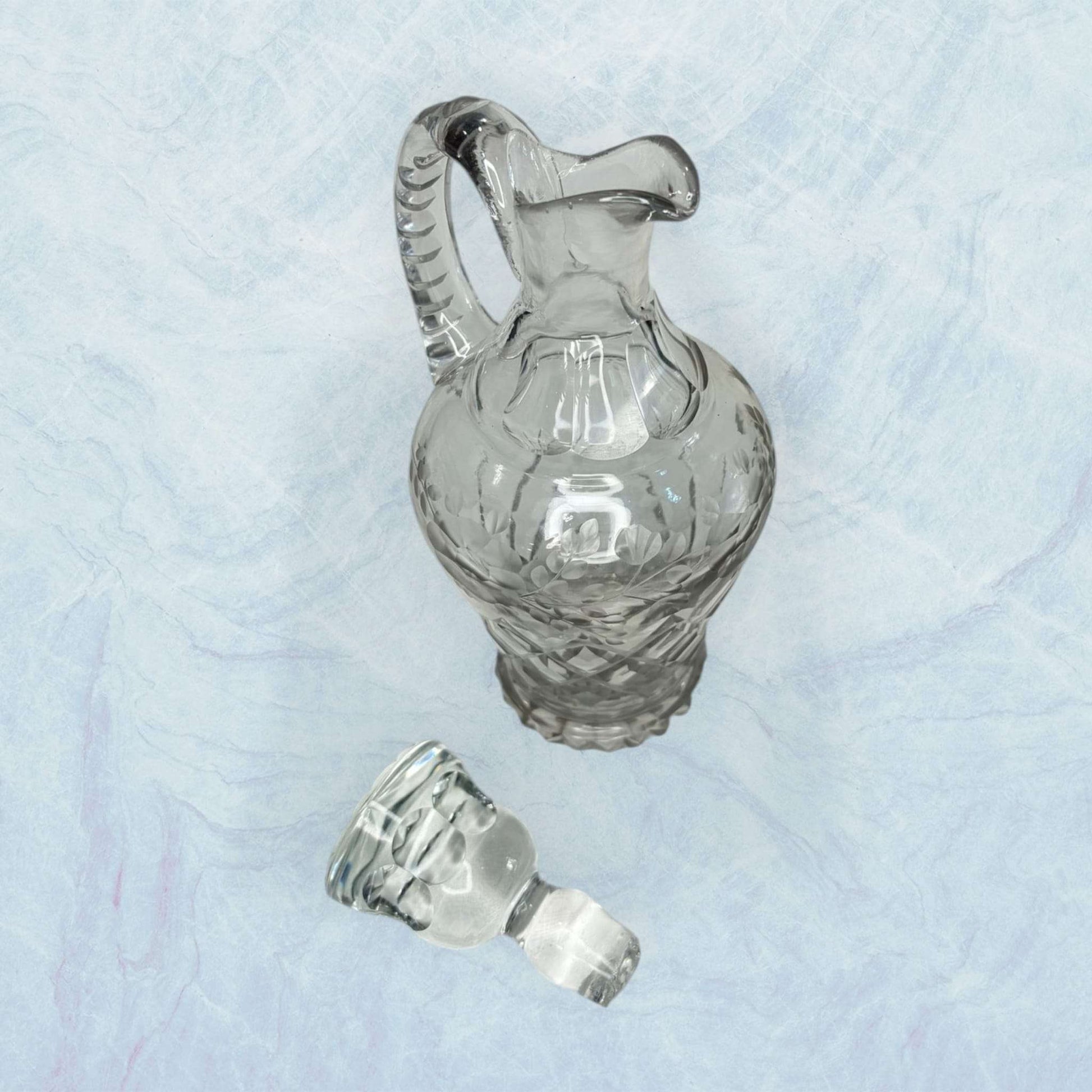 Vinajeras antiguas de cristal tallado con tapón - Cositas Antiguas – La Guadaña, Anticuarios Online en Jerez , vender antigüedades, muebles antiguos