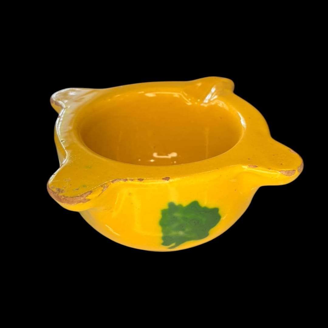 Mortero antiguo de cerámica esmaltada amarillo vintage - Cositas Antiguas – La Guadaña, Anticuarios Online en Jerez , vender antigüedades, muebles antiguos