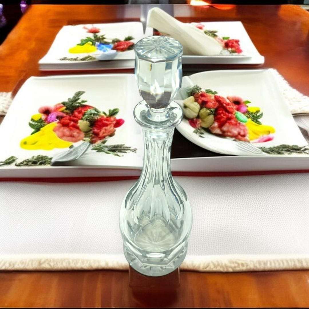 Licorera antigua de cristal tallado con tapón - Cositas Antiguas – La Guadaña, Anticuarios Online en Jerez , vender antigüedades, muebles antiguos