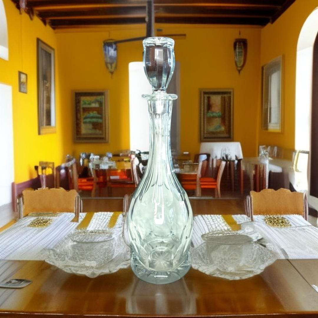 Licorera antigua de cristal tallado con tapón - Cositas Antiguas – La Guadaña, Anticuarios Online en Jerez , vender antigüedades, muebles antiguos