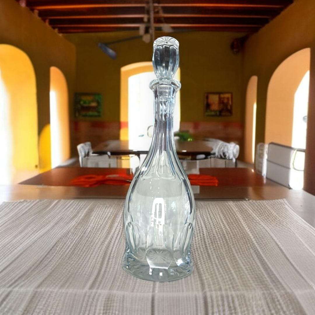 Licorera antigua de cristal tallado con tapón - Cositas Antiguas – La Guadaña, Anticuarios Online en Jerez , vender antigüedades, muebles antiguos