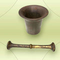 Mortero antiguo de bronce con maja y pátina original - Cositas Antiguas – La Guadaña, Anticuarios Online en Jerez , vender antigüedades, muebles antiguos