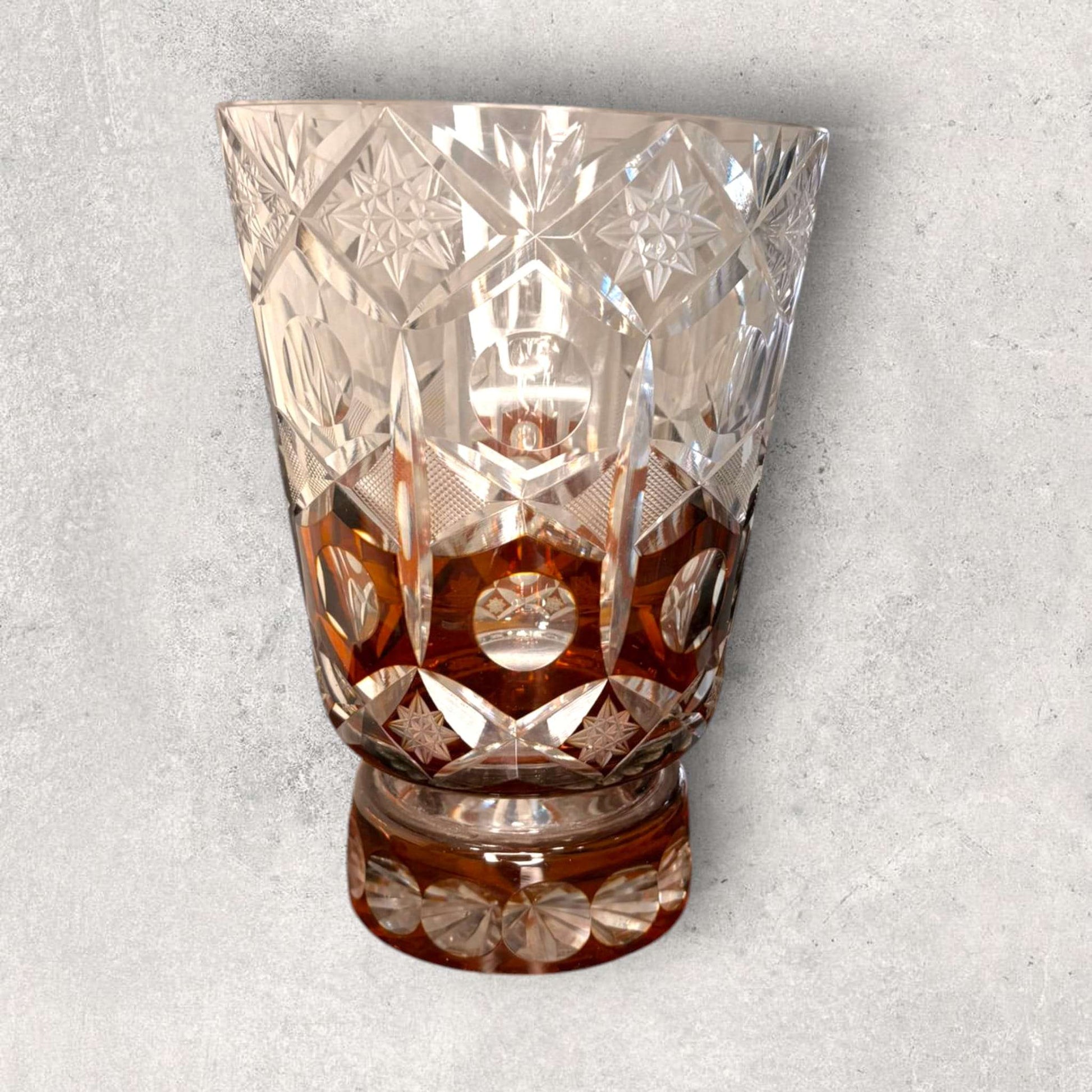 Florero antiguo de cristal tallado ámbar Art Decó - Cositas Antiguas – La Guadaña, Anticuarios Online en Jerez , vender antigüedades, muebles antiguos