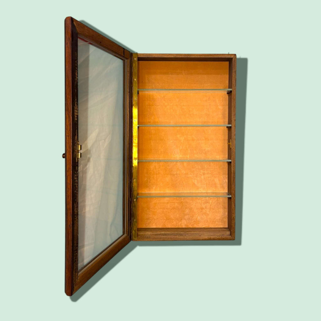 Vitrina antigua de pared en madera y cristal - Cositas Antiguas – La Guadaña, Anticuarios Online en Jerez , vender antigüedades, muebles antiguos