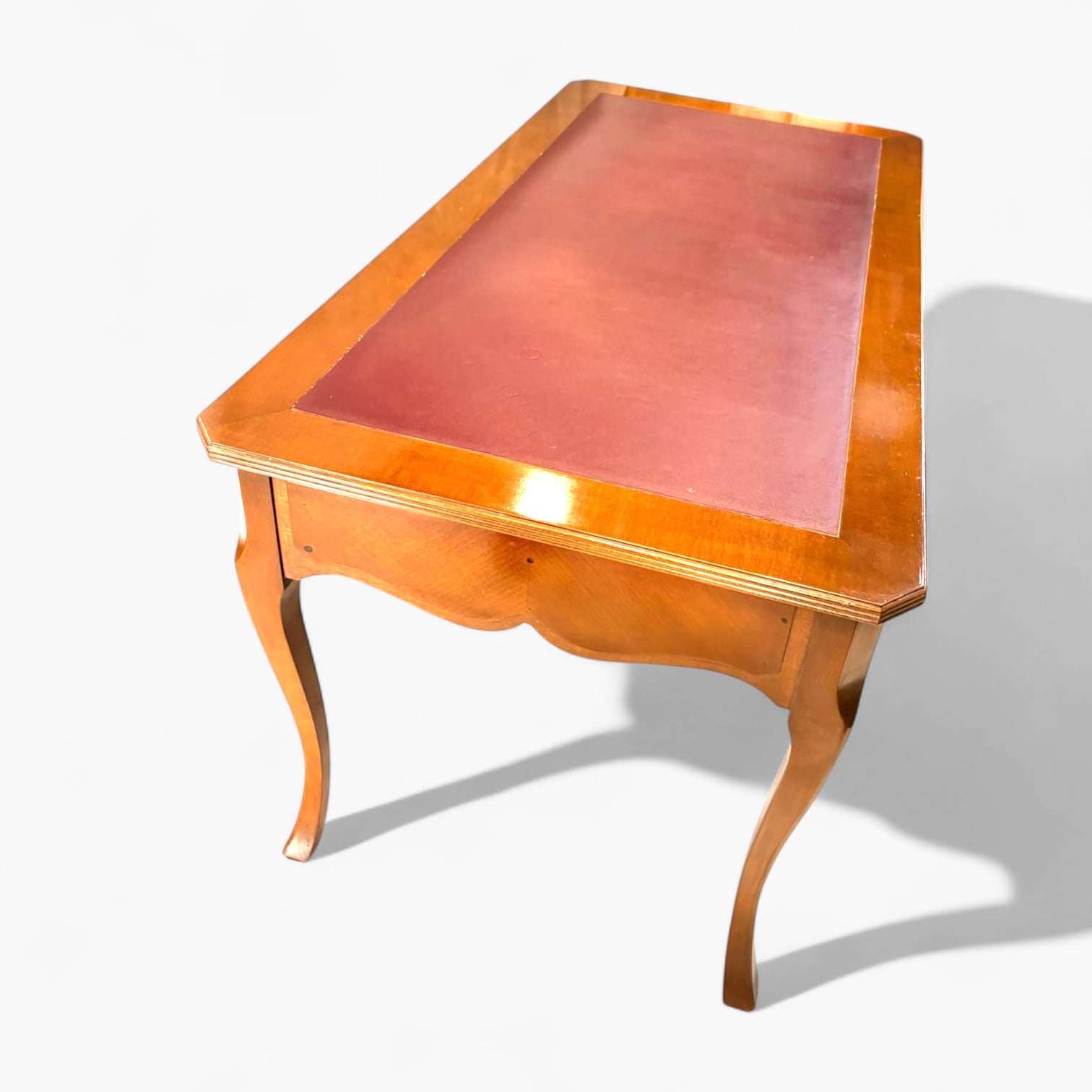 Mesa despacho de caoba con cuero y cajones clásicos - Cositas Antiguas – La Guadaña, Anticuarios Online en Jerez , vender antigüedades, muebles antiguos