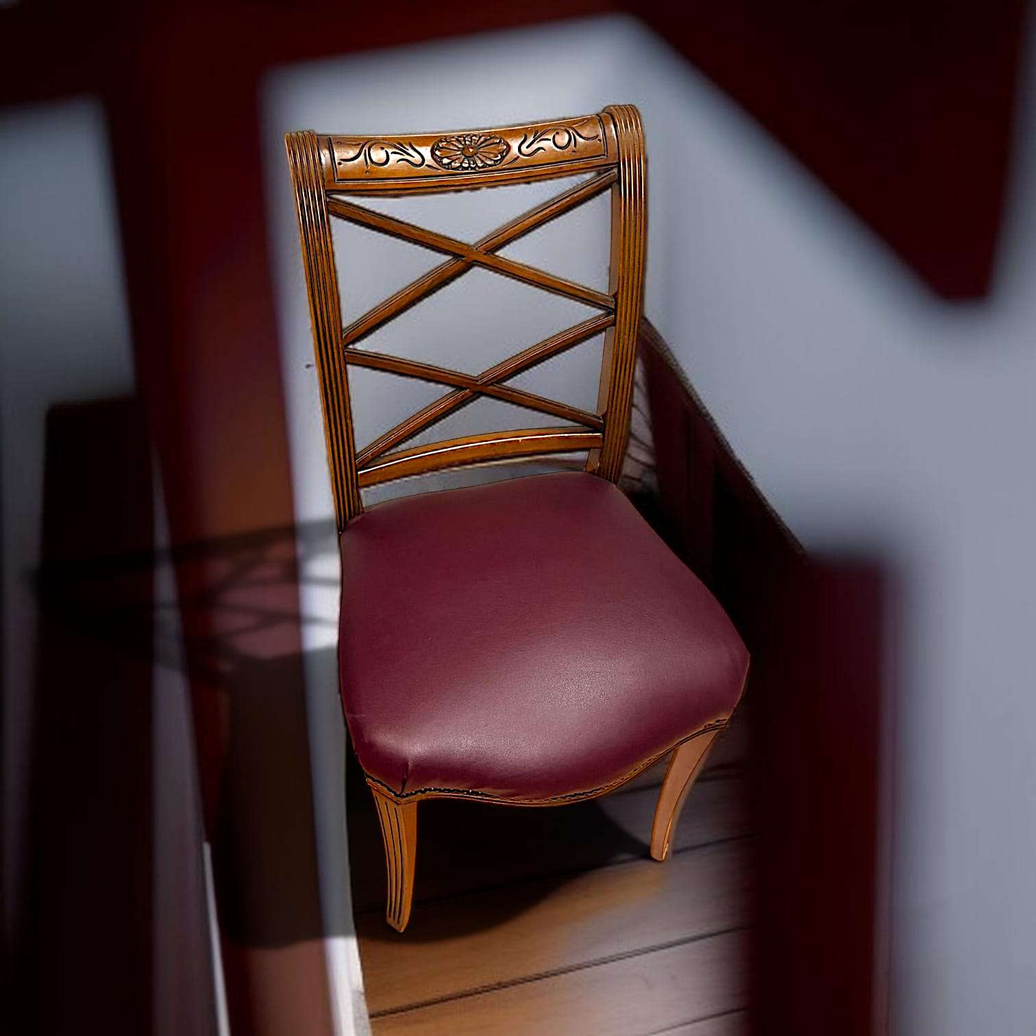 Sillón de despacho con dos sillas de caoba antiguas - Cositas Antiguas – La Guadaña, Anticuarios Online en Jerez , vender antigüedades, muebles antiguos