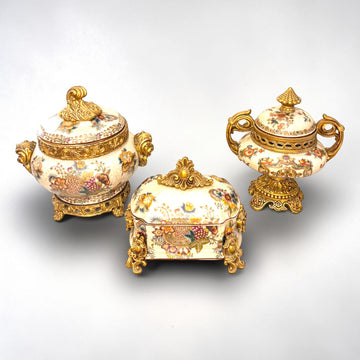 Juego de joyeros barroco en porcelana decorativa - Cositas Antiguas – La Guadaña, Anticuarios Online en Jerez , vender antigüedades, muebles antiguos