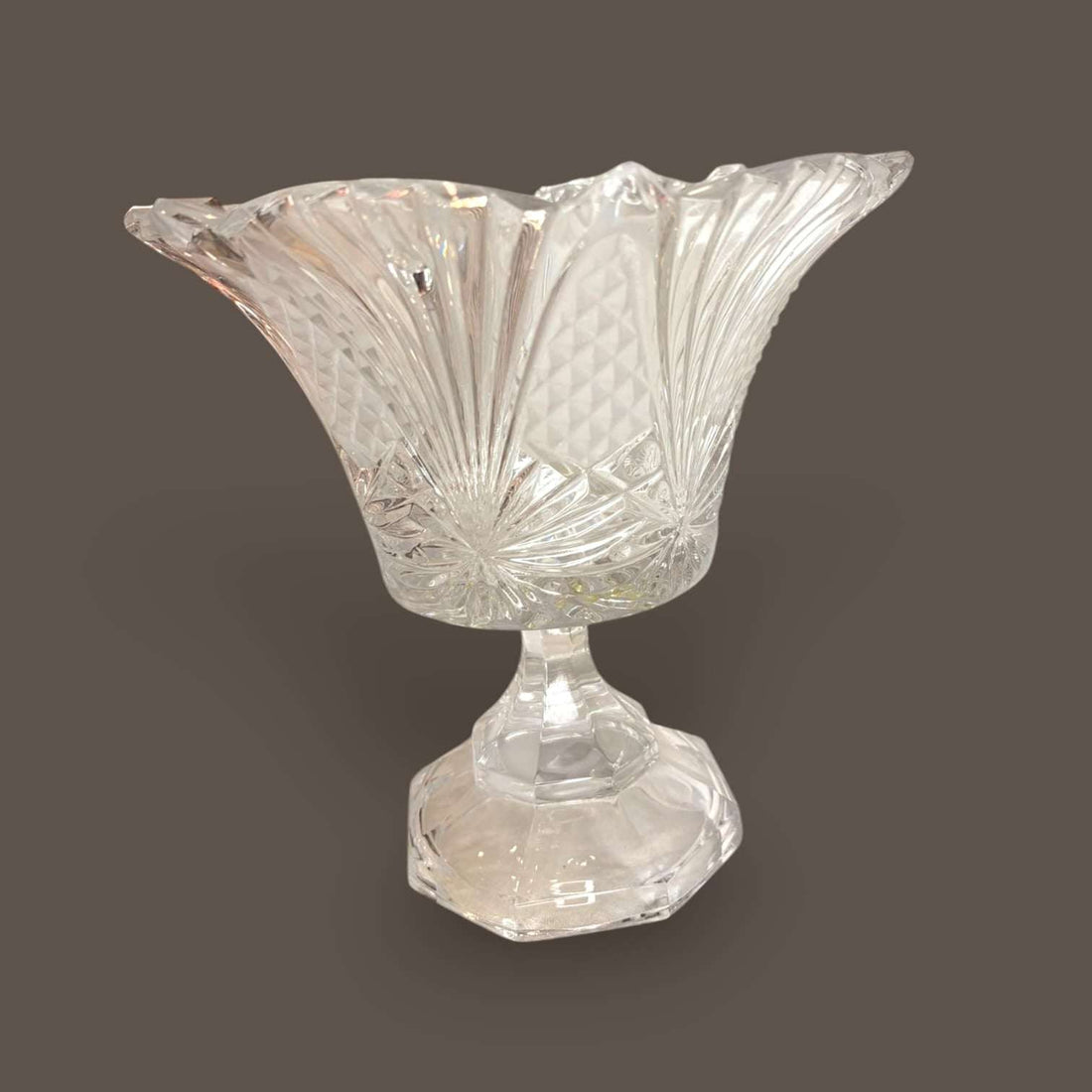 Frutero antiguo de cristal tallado decorativo - Cositas Antiguas – La Guadaña, Anticuarios Online en Jerez , vender antigüedades, muebles antiguos