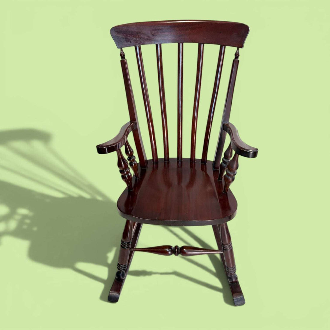 Mecedora antigua de caoba vintage para decoración clásica - Cositas Antiguas – La Guadaña, Anticuarios Online en Jerez , vender antigüedades, muebles antiguos