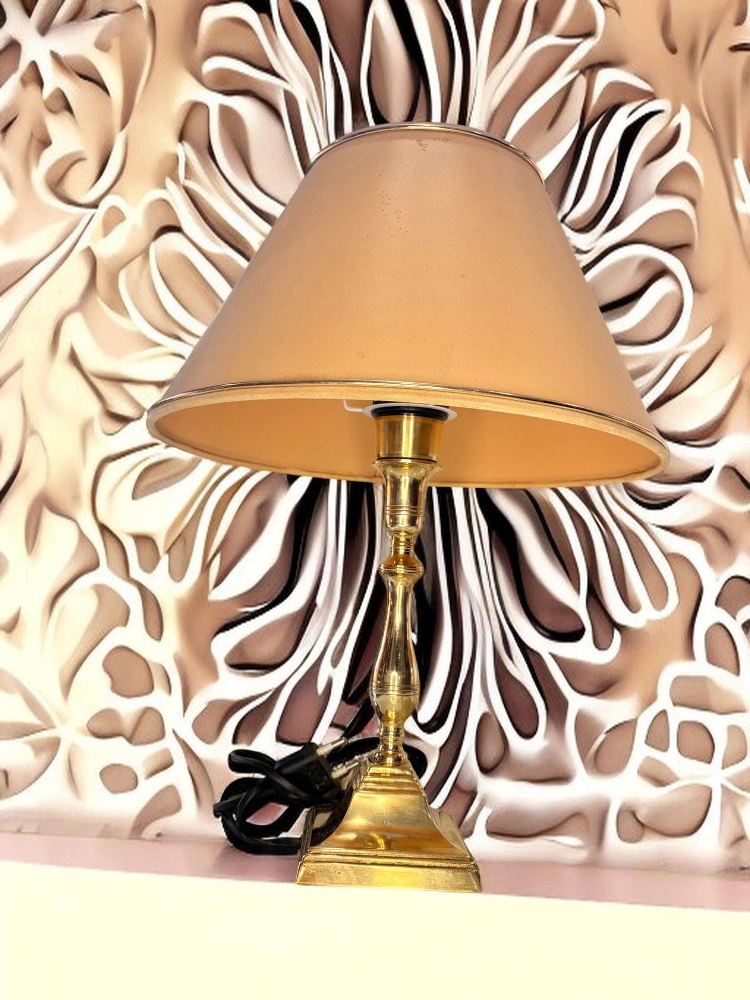 Lámparas vintage de latón Hollywood Regency años 70 - Cositas Antiguas – La Guadaña, Anticuarios Online en Jerez , vender antigüedades, muebles antiguos