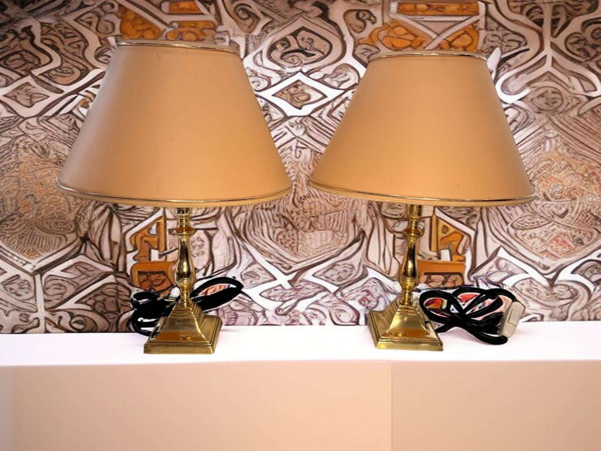 Lámparas vintage de latón Hollywood Regency años 70 - Cositas Antiguas – La Guadaña, Anticuarios Online en Jerez , vender antigüedades, muebles antiguos
