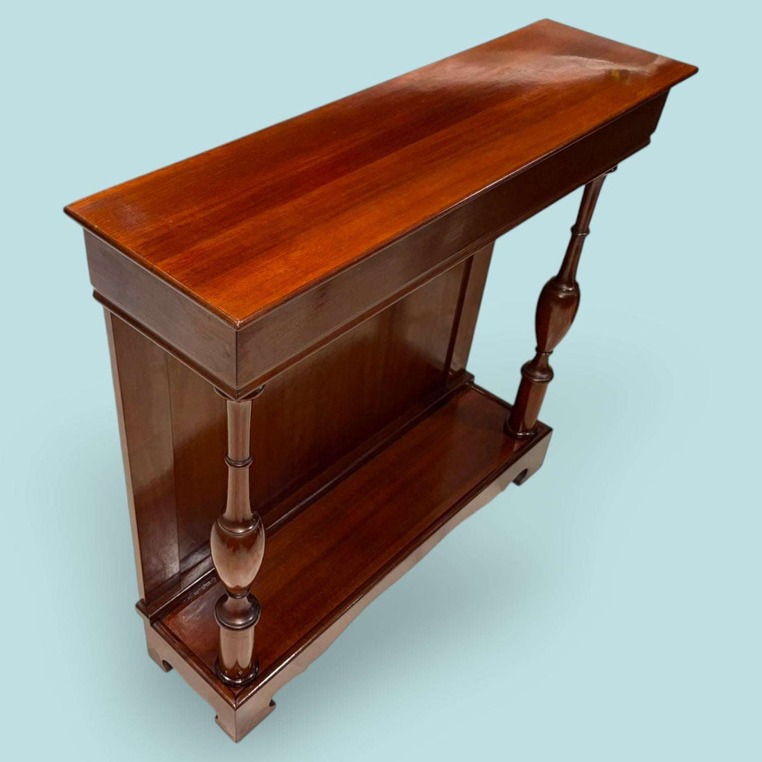 Consola de caoba antigua con repisa inferior - Cositas Antiguas – La Guadaña, Anticuarios Online en Jerez , vender antigüedades, muebles antiguos