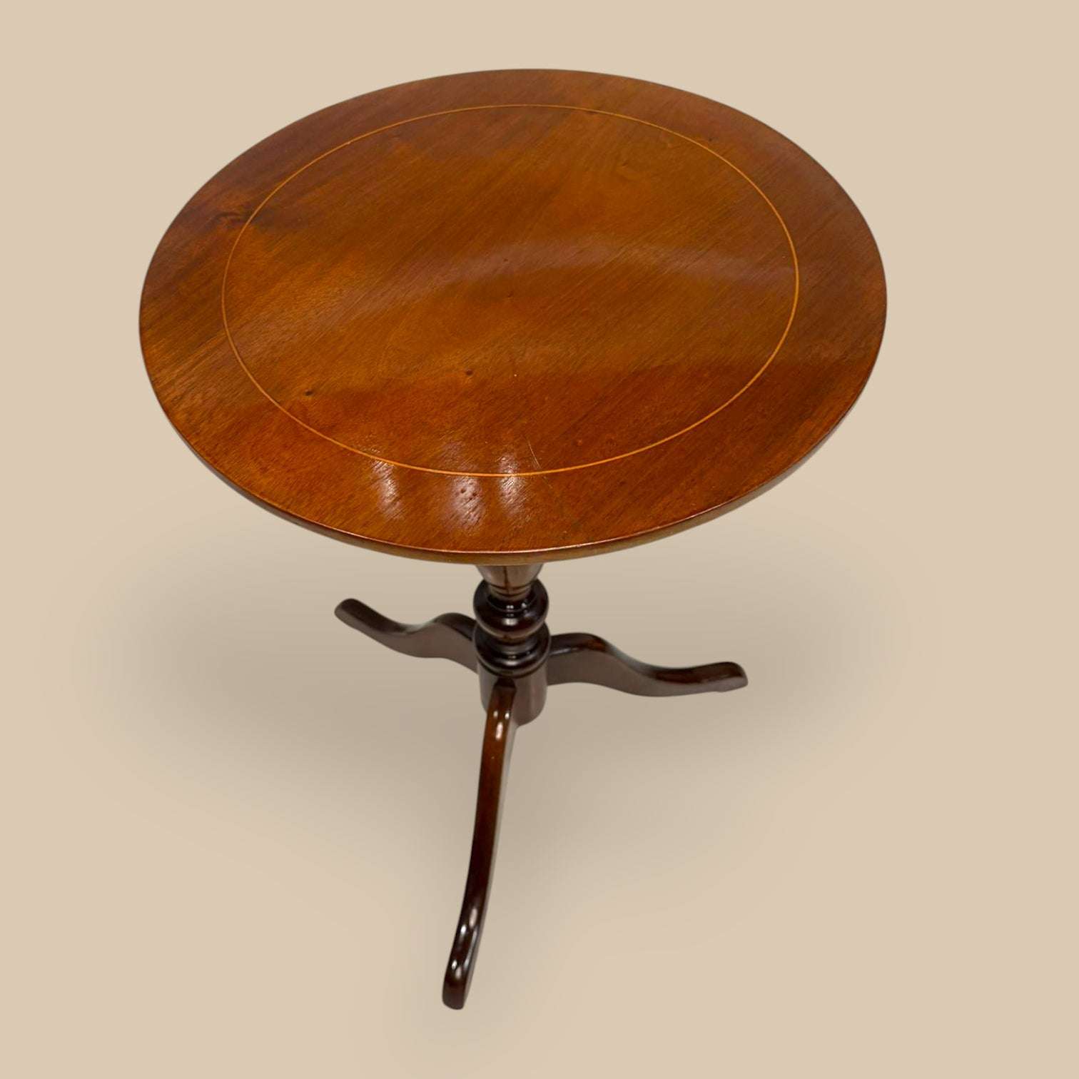Velador de caoba antiguo con tablero redondo - Cositas Antiguas – La Guadaña, Anticuarios Online en Jerez , vender antigüedades, muebles antiguos