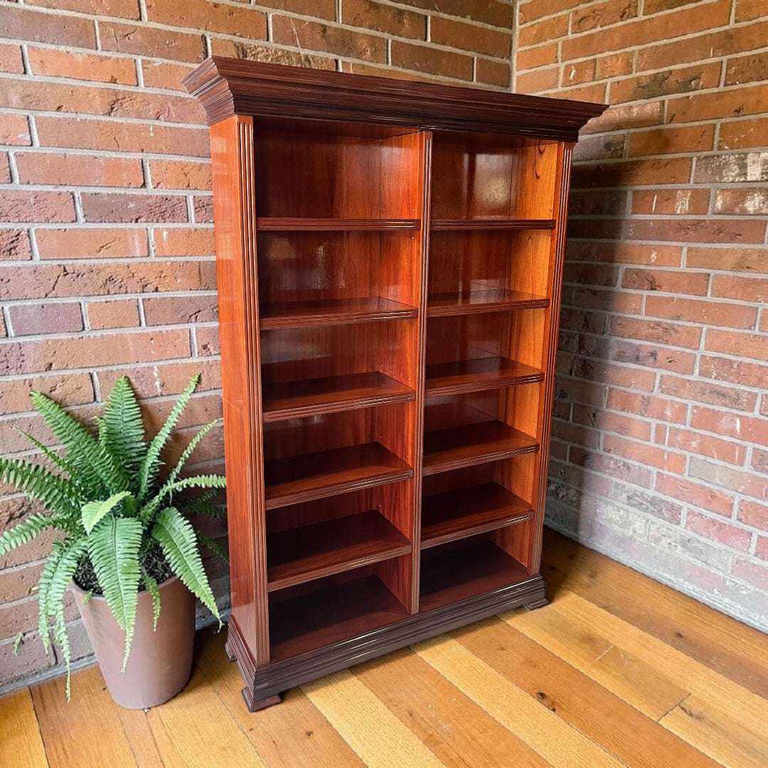 Librería de caoba antigua grande | Cositas Antiguas - Cositas Antiguas – La Guadaña, Anticuarios Online en Jerez , vender antigüedades, muebles antiguos