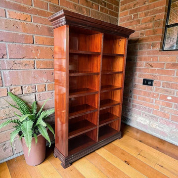 Librería de caoba antigua grande | Cositas Antiguas - Cositas Antiguas – La Guadaña, Anticuarios Online en Jerez , vender antigüedades, muebles antiguos