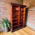 Librería de caoba antigua grande | Cositas Antiguas - Cositas Antiguas – La Guadaña, Anticuarios Online en Jerez , vender antigüedades, muebles antiguos