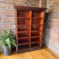 Librería de caoba antigua grande | Cositas Antiguas - Cositas Antiguas – La Guadaña, Anticuarios Online en Jerez , vender antigüedades, muebles antiguos