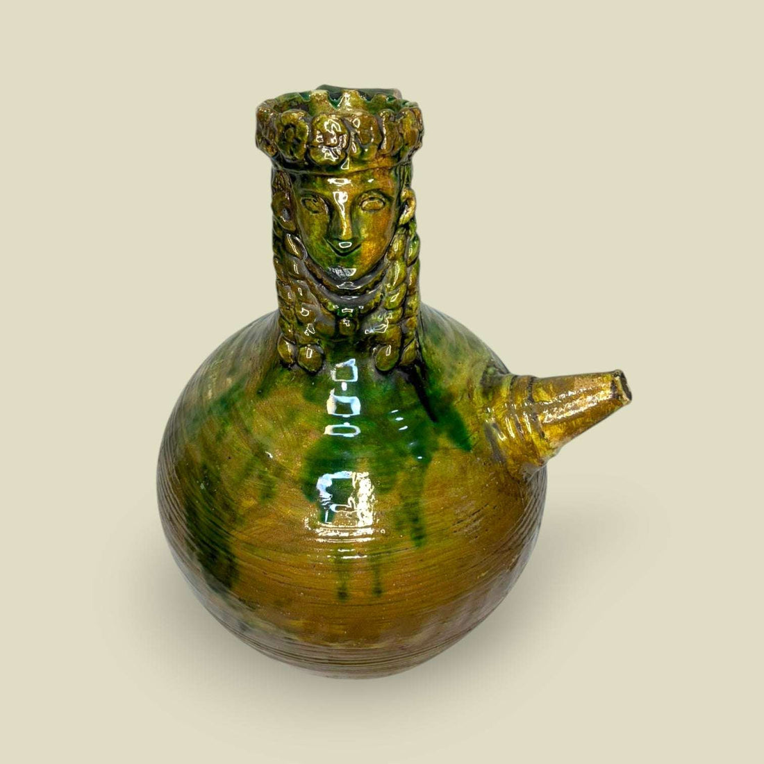 Botijo de cerámica esmaltada con figura barbuda - Cositas Antiguas – La Guadaña, Anticuarios Online en Jerez , vender antigüedades, muebles antiguos